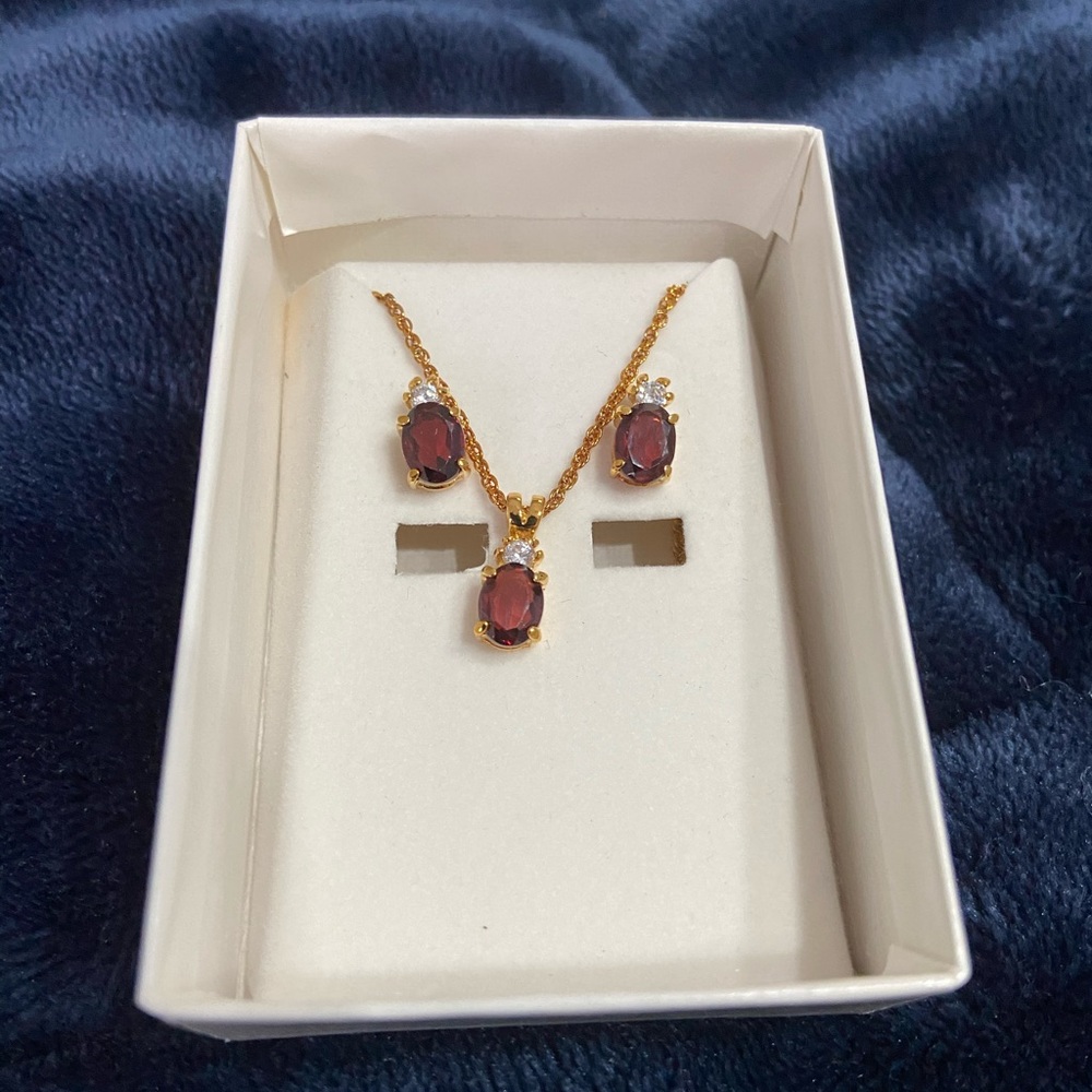 Garnet costume jewelry set.